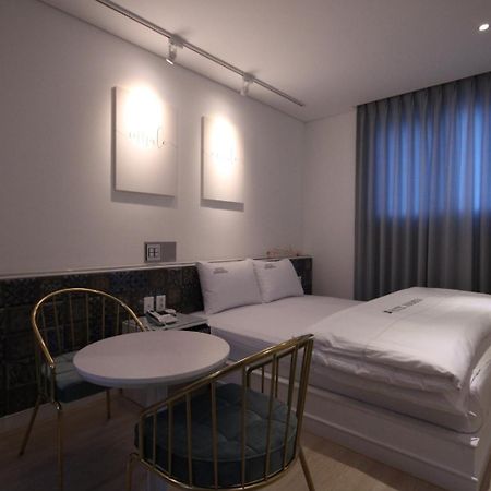 דאיגו Hotel Insomnia מראה חיצוני תמונה